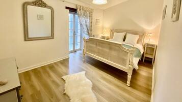 3 chambres, bureau, Internet gratuit, draps fournis