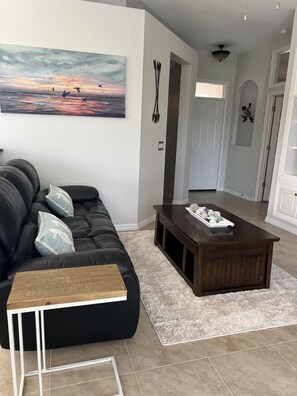 Smart TV - Beautiful home with private heated pool! (Punta Gorda)