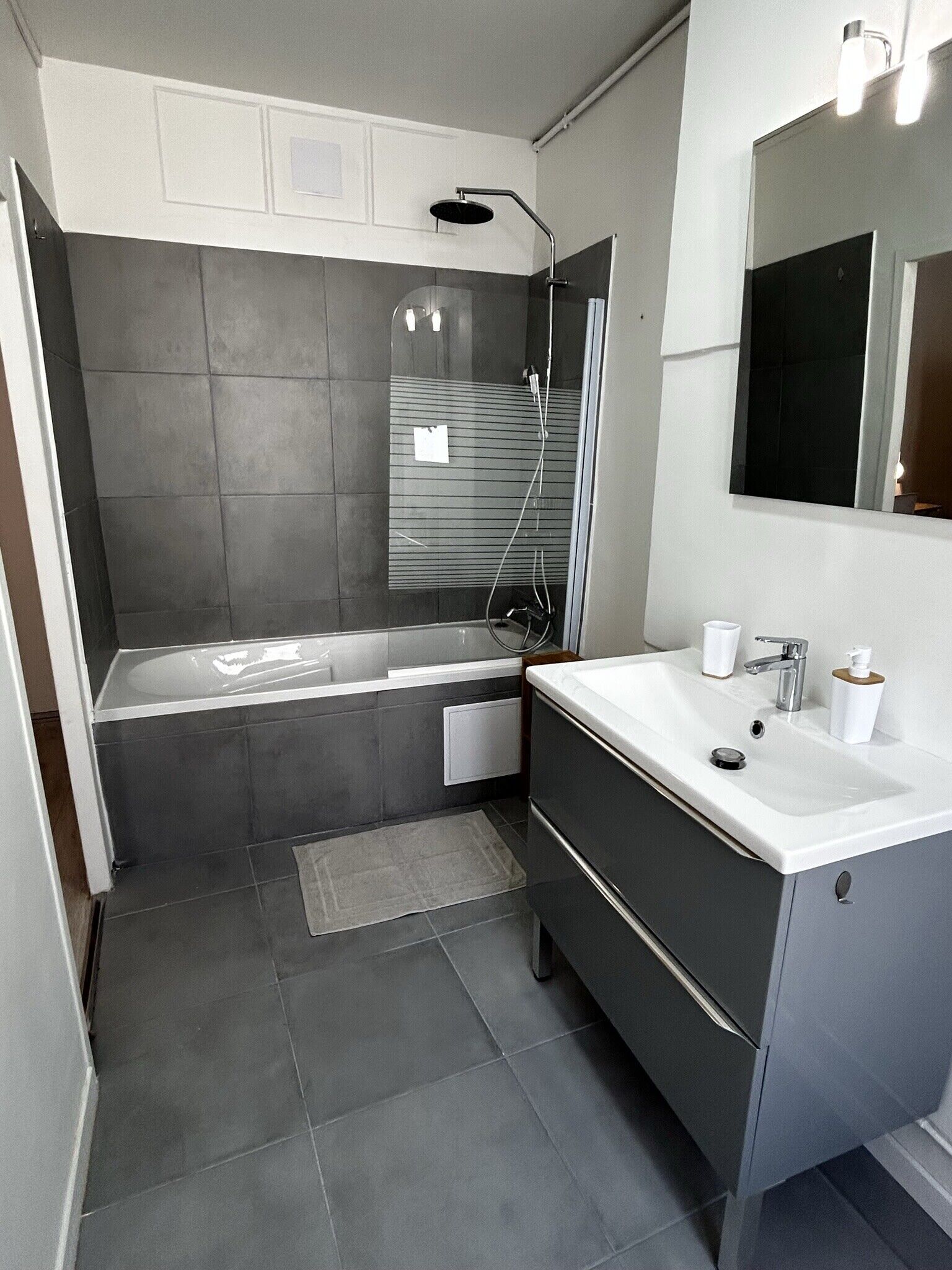 Spacious and central apartment with terrace