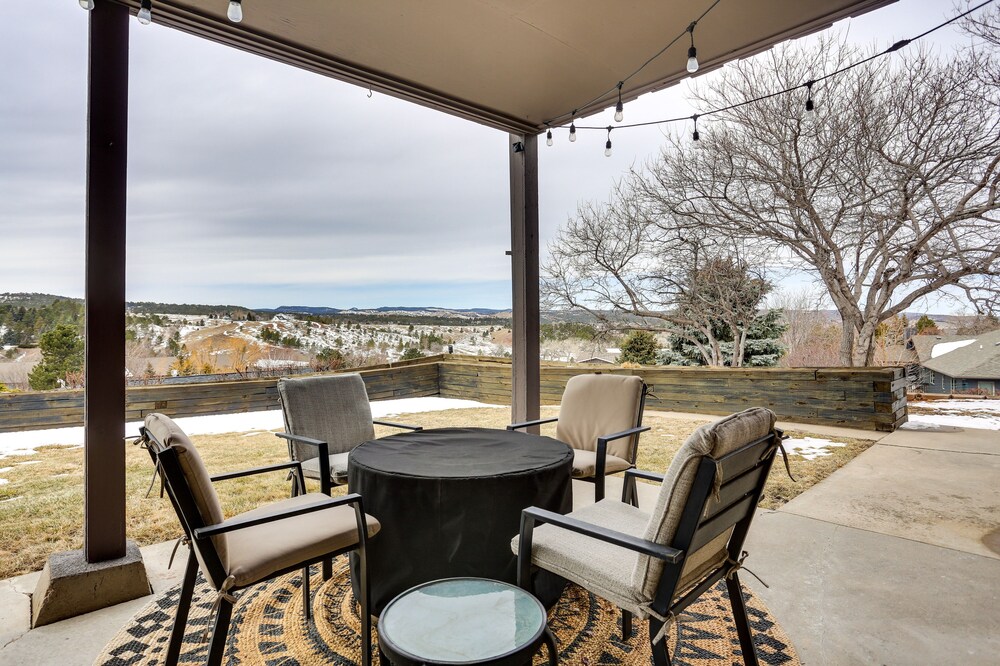Rapid City Apartment w/ Mountain Views!