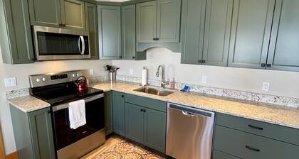 Stunnding Views in Every Room! 3 Full Bathrooms!