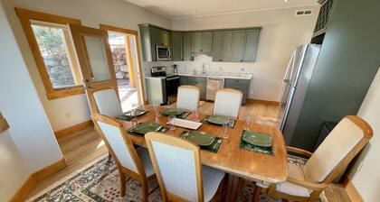 Stunnding Views in Every Room! 3 Full Bathrooms!