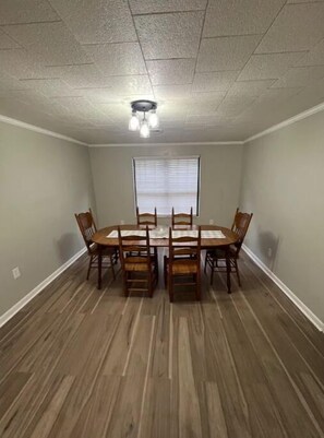 Dining - Cozy 3BR home close to trails. (Logan)