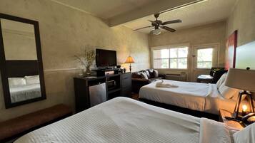 1 bedroom, iron/ironing board, internet, bed sheets