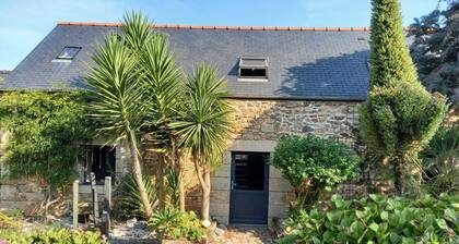 Demeure de charme dans un parc floral.