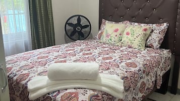 3 bedrooms, free WiFi, bed sheets