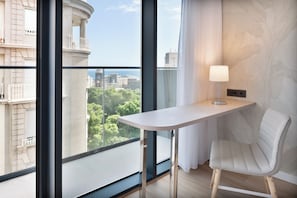 Innside, Room, Balcony