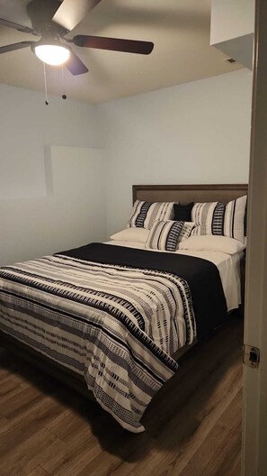 2 Schlafzimmer, Bügeleisen/Bügelbrett, WLAN, Bettwäsche