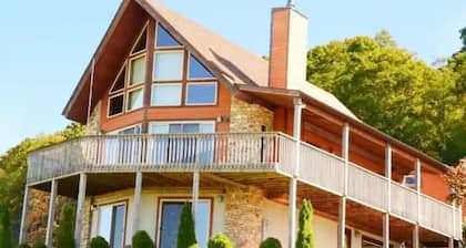 A "Sweet Retreat" at Deep Creek & Wisp Ski Resort