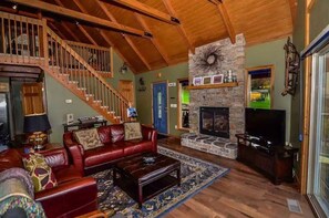Smart TV, fireplace, computer monitors
