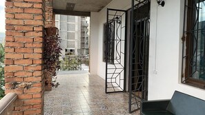 تفاصيل الفندق من الخارج