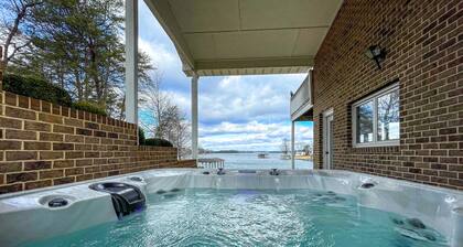 Brenda ✦ Hot Tub ✦ Gentle/Walk Slope to the Lake ✦ Stocked Kitchen ✦ King Beds