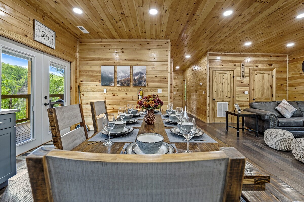 Photo 71 of Walk to downtown Gatlinburg-4 en-suites-16’ swim spa- theater and game room