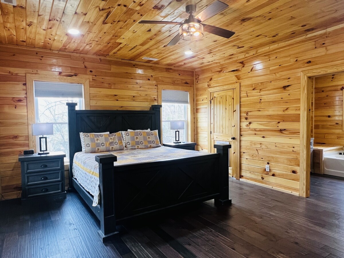 Photo 55 of Walk to downtown Gatlinburg-4 en-suites-16’ swim spa- theater and game room