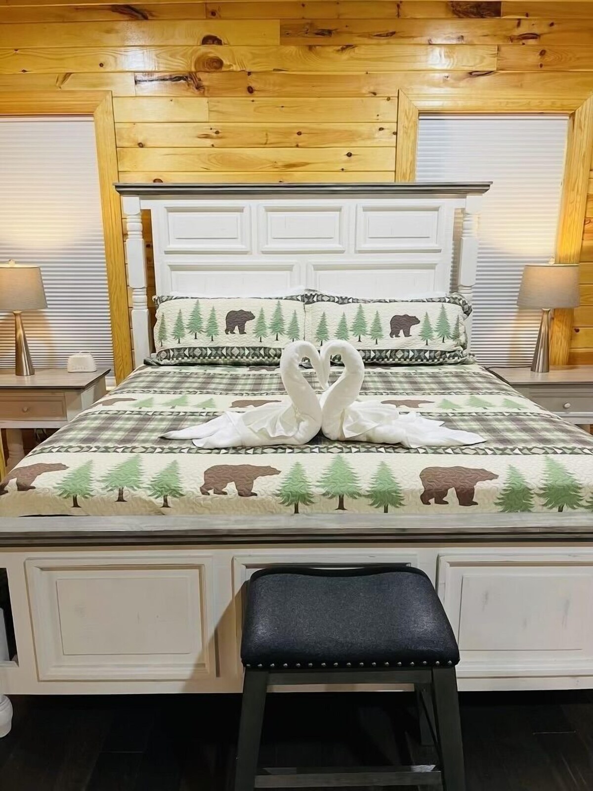 Photo 62 of Walk to downtown Gatlinburg-4 en-suites-16’ swim spa- theater and game room