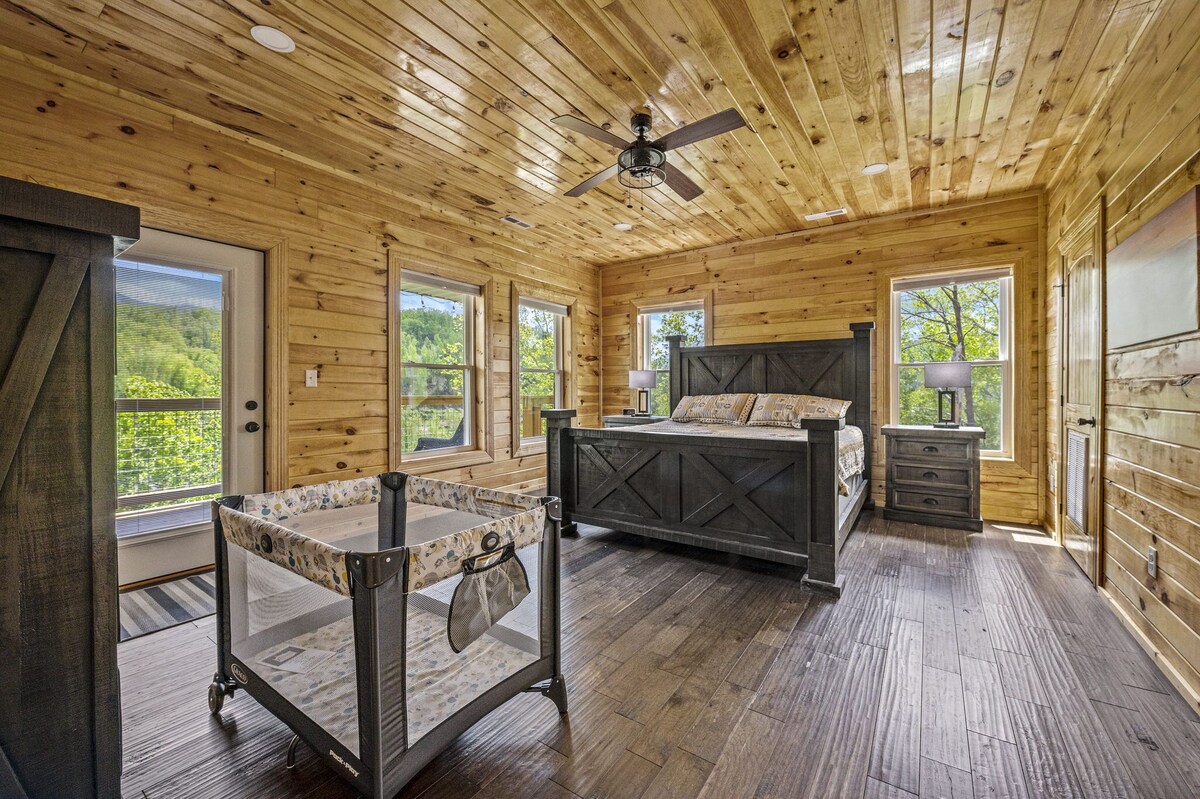 Photo 50 of Walk to downtown Gatlinburg-4 en-suites-16’ swim spa- theater and game room