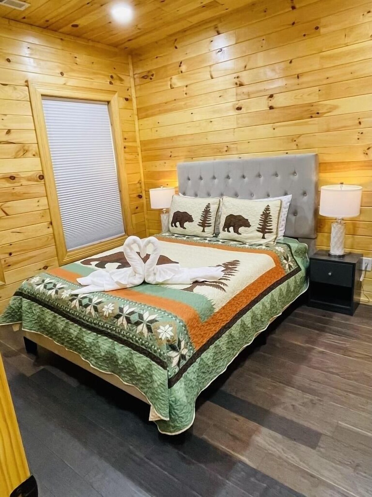 Photo 54 of Walk to downtown Gatlinburg-4 en-suites-16’ swim spa- theater and game room