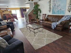 Smart TV, DVD player, books