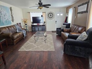 Smart TV, DVD player, books
