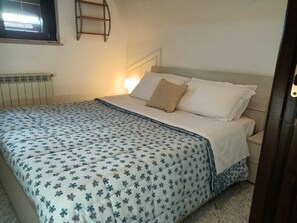 Deluxe Suite | Soundproofing, iron/ironing board, free WiFi - RESIDENCE SPEEDY (Fiumicino)