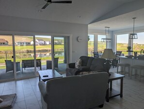 Älytelevisio, kirjoja