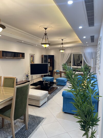 WATERFRONT ROYAL 3BR APARTMENT - 5 MIN FROM BEACH
