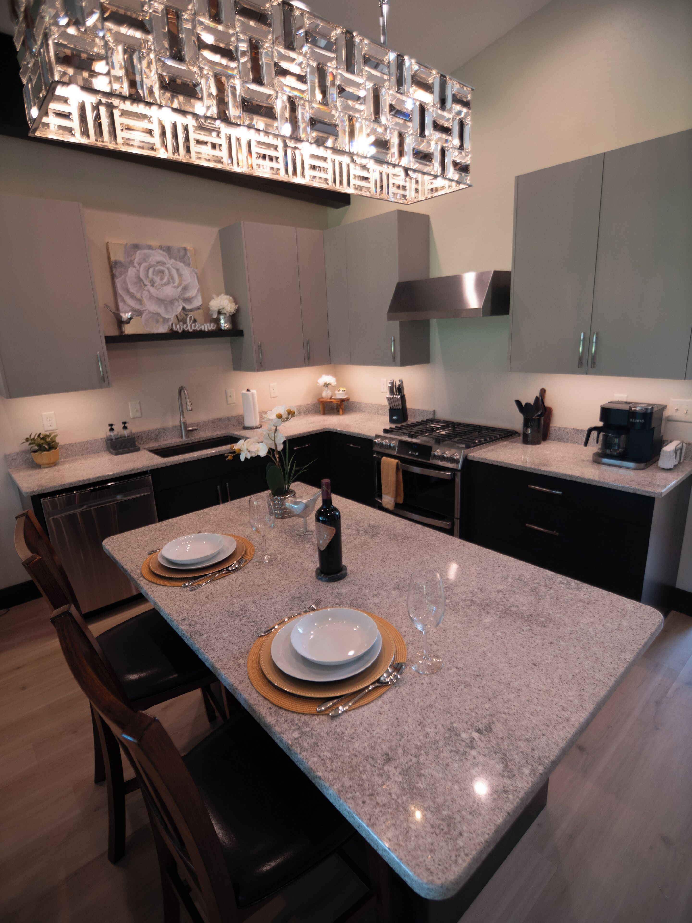 Stone House on Golf Course beautiful Views!