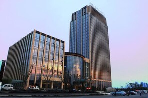 Unclassified image, 4 of 117, button - Binjiang International Hotel (Tengzhou)