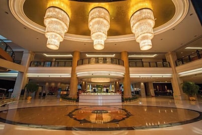 Binjiang International Hotel