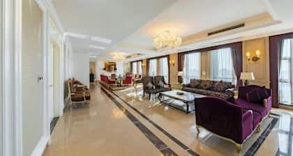 Binjiang International Hotel