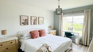 3 Schlafzimmer, Schreibtisch, Reisekinderbett, kostenloses WLAN