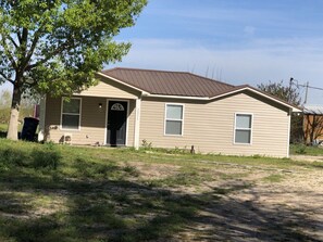 Exterior - Fern’s Country Haven  (Atmore)