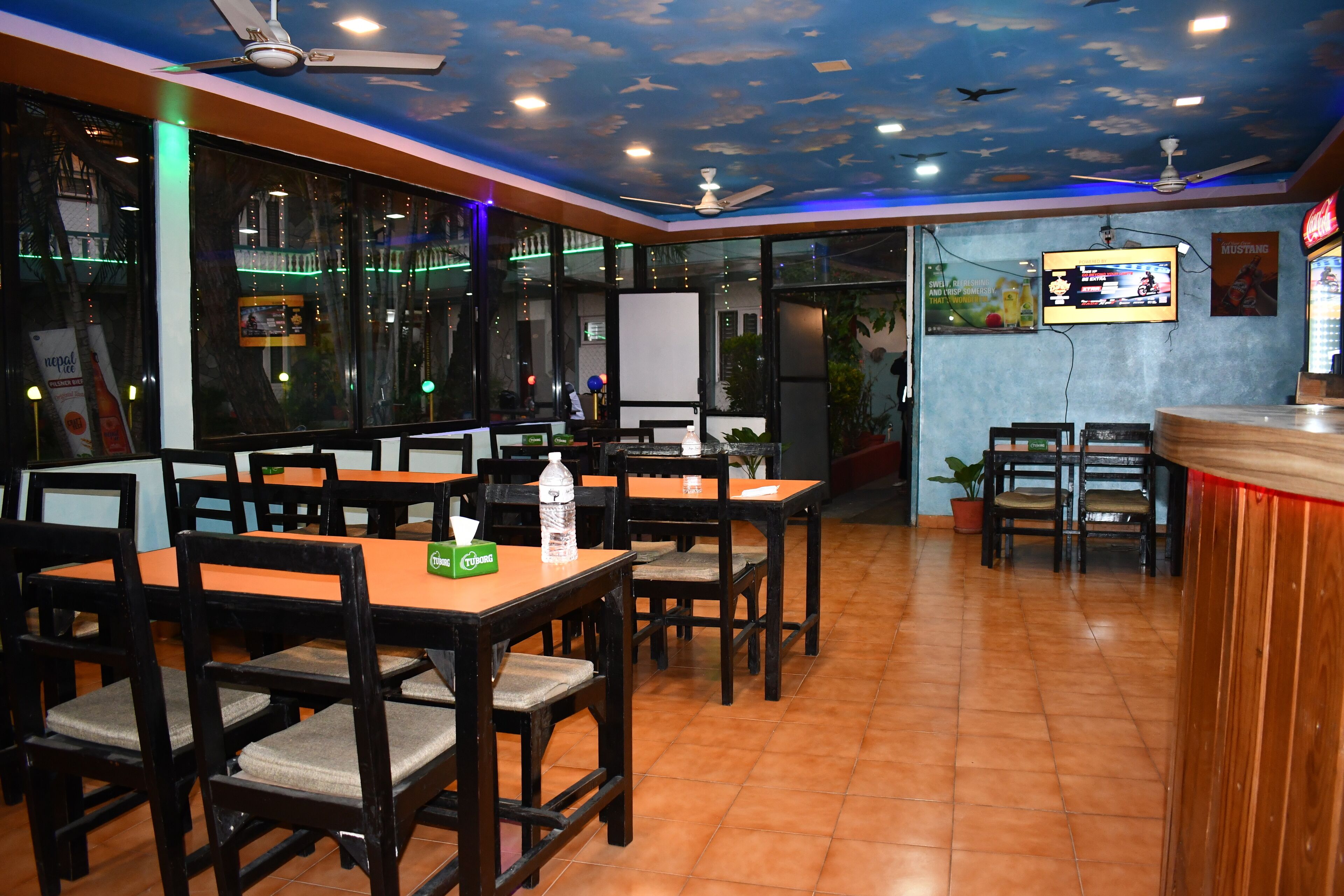 매일 뷔페 무료 아침 식사 포함