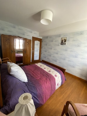 3 chambres, draps fournis