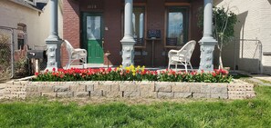 Terrace/patio - Downtown 1 Bedroom Duplex can Sleep 5 Close to Everything (Indianapolis)