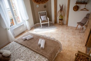 2 camere, una scrivania, ferro/asse da stiro, Wi-Fi gratuito