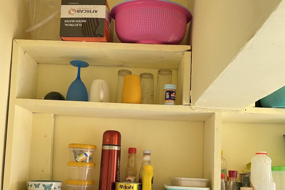 Minikylskåp, ugn, brödrost och mixer