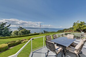 تناول الطعام بالخارج