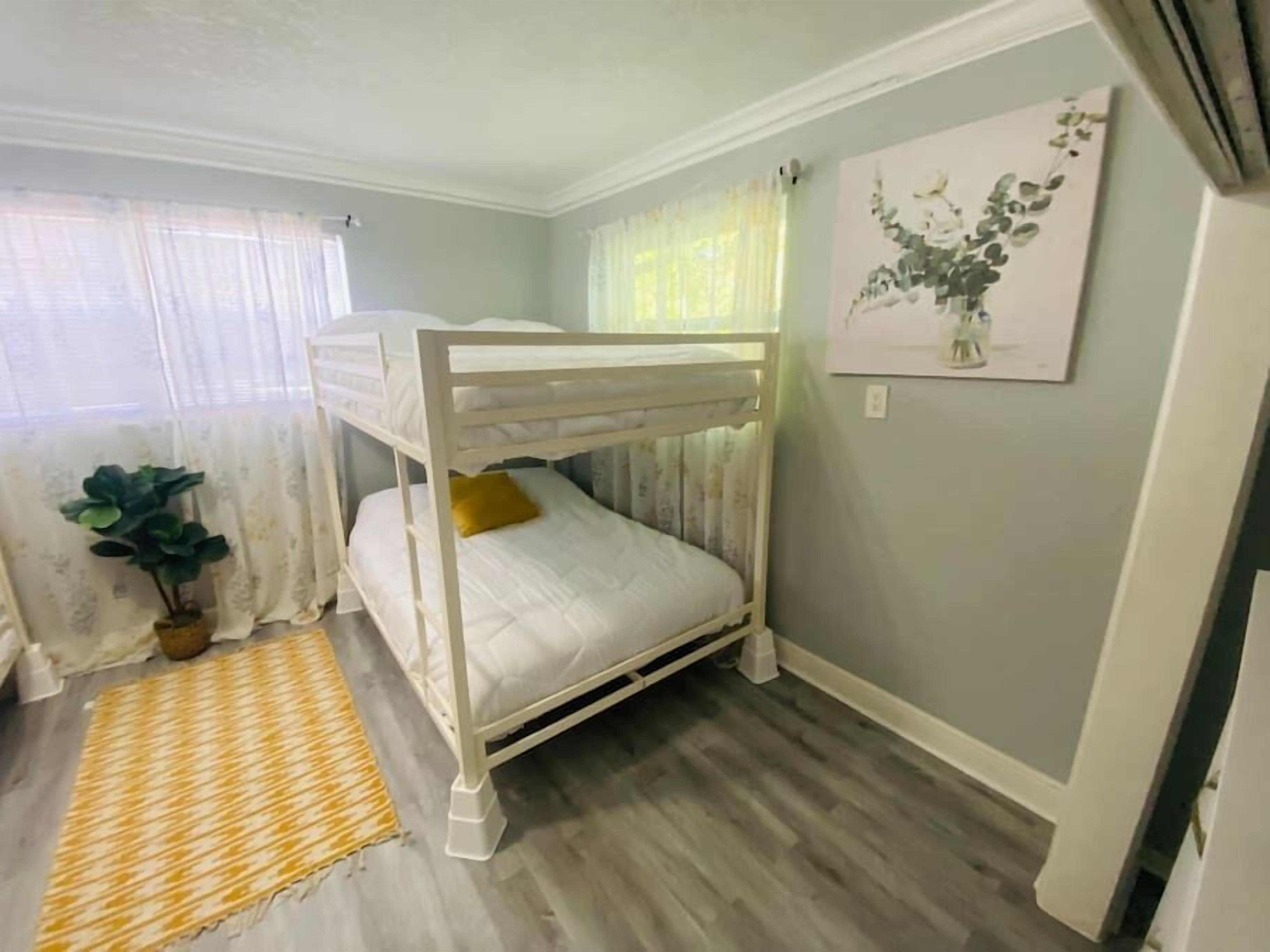 Cottage in the Gardens!