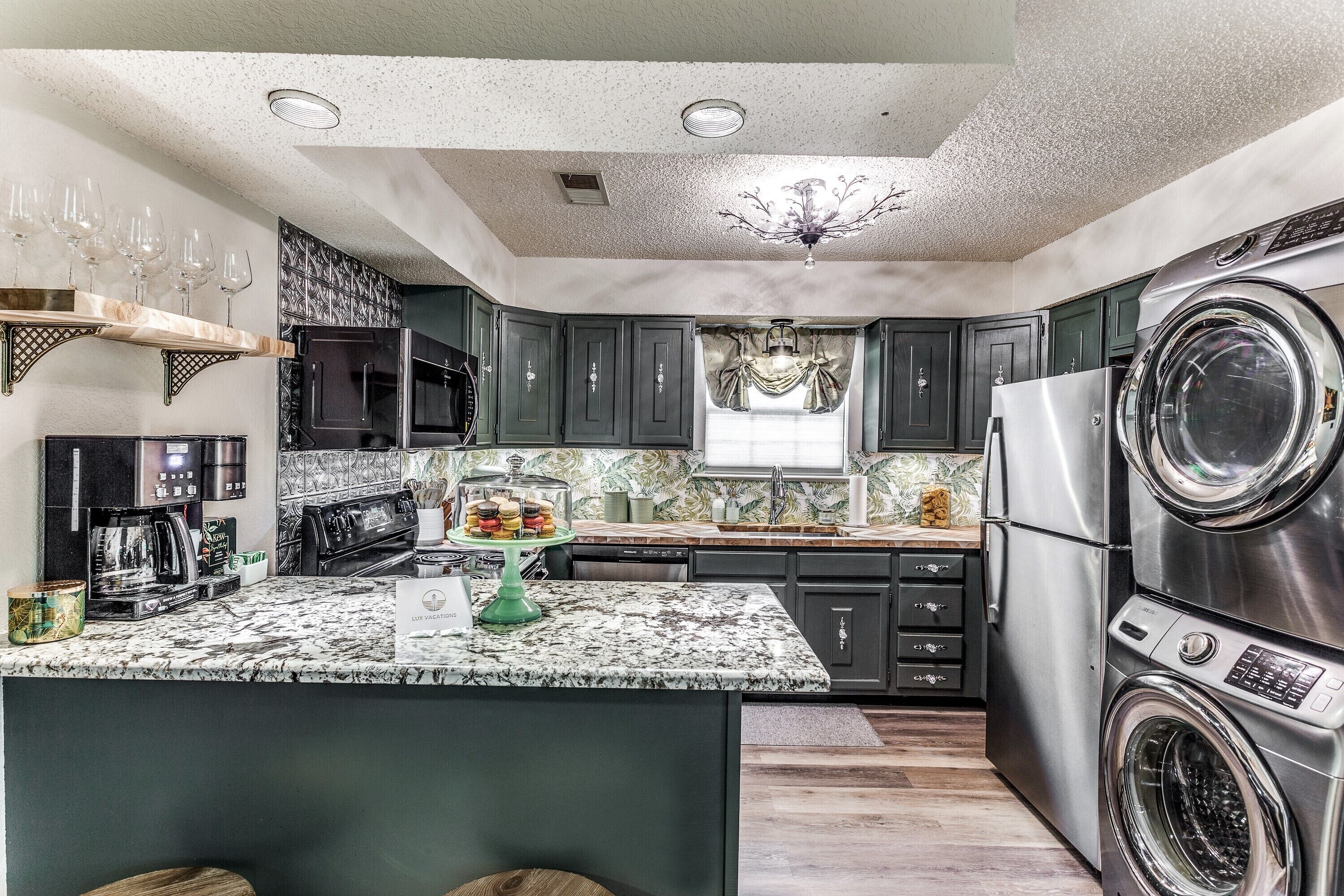 The Aviary (The Birdhouse)