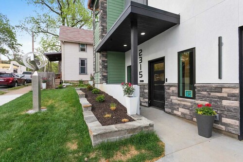 Cozy Studio in the Crossroads | 69