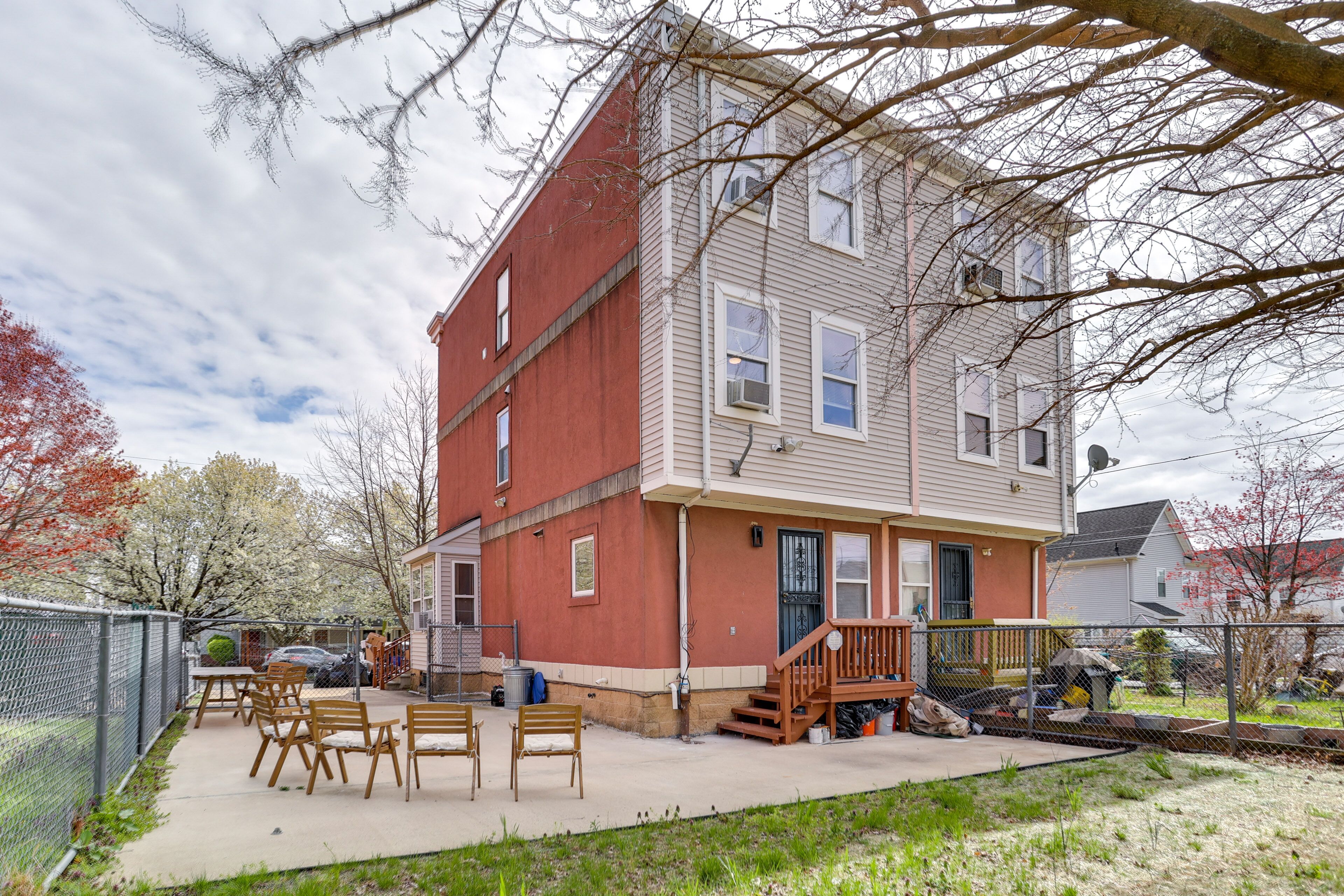 Pet-Friendly Vacation Rental Near Center City!