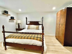 4 Schlafzimmer, Bügeleisen/Bügelbrett, Reisekinderbett, WLAN