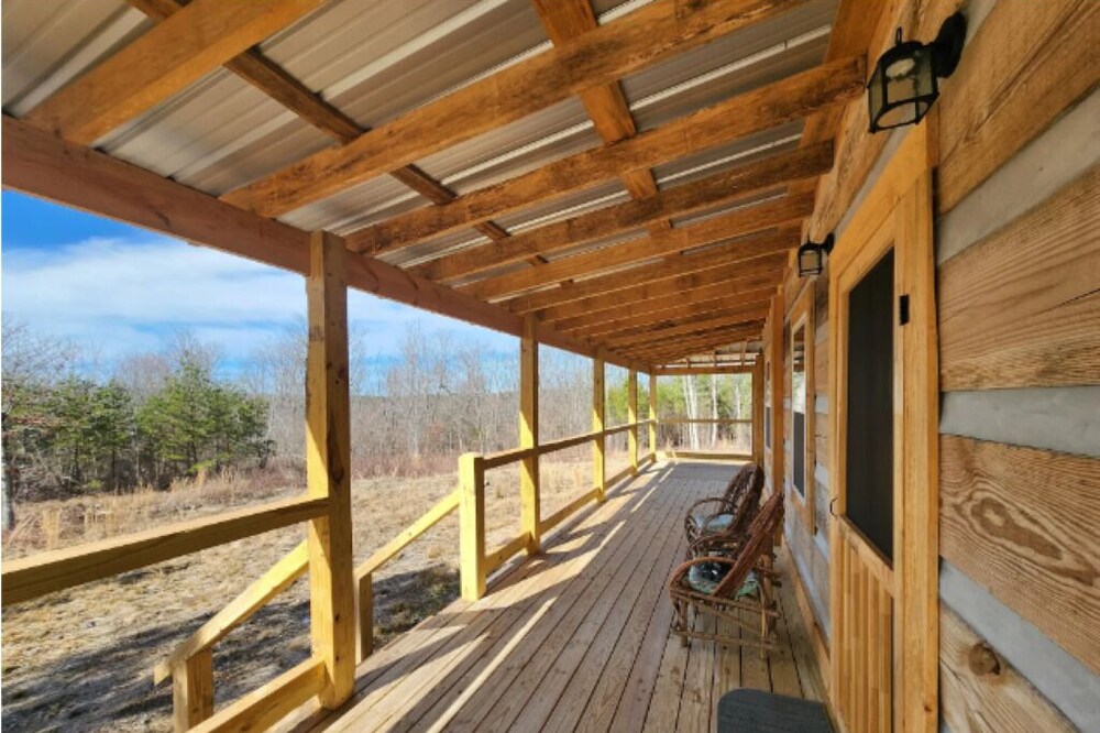 Cozy, Quiet Cabin Under the Stars - Near Desoto State Park and Downtown Mentone!