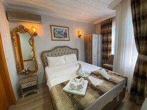 Deluxe Double Room | Premium bedding, memory foam beds, minibar, in-room safe - New Cherry Hotel (Istanbul)