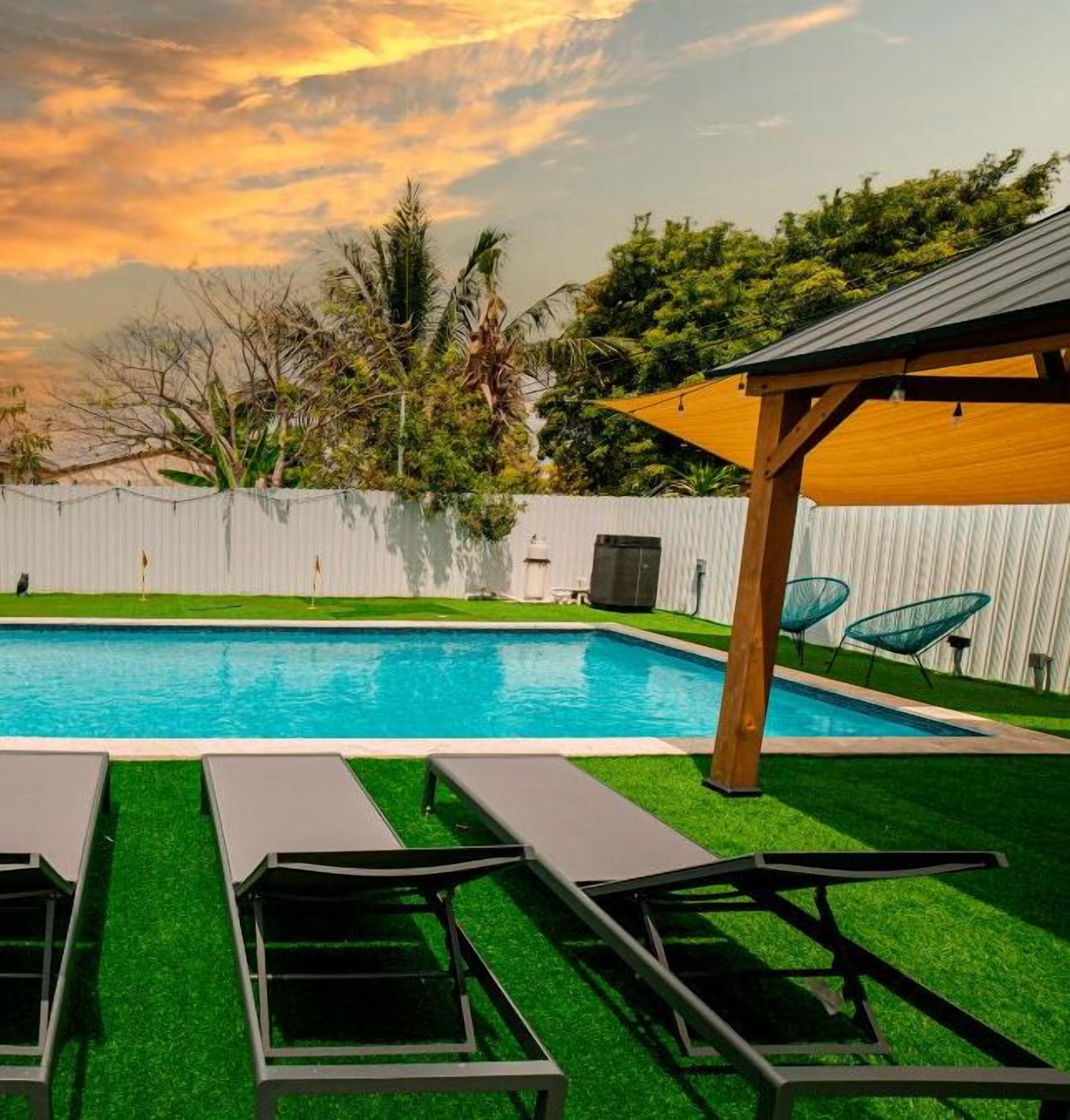 Central house Miami with heated Pool and games