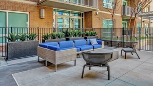 Unclassified image, 2 of 34, button - Stunning Preston Hollow Apartment. WiFi, Pool, Gym. Free Parking. Pet Friendly! (Dallas)