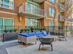 Terrace/patio - Stunning Preston Hollow Apartment. WiFi, Pool, Gym. Free Parking. Pet Friendly! (Dallas)