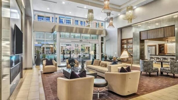 Unclassified image, 1 of 34, button - Stunning Preston Hollow Apartment. WiFi, Pool, Gym. Free Parking. Pet Friendly! (Dallas)