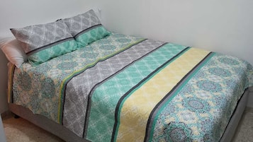 2 bedrooms, WiFi, bed sheets